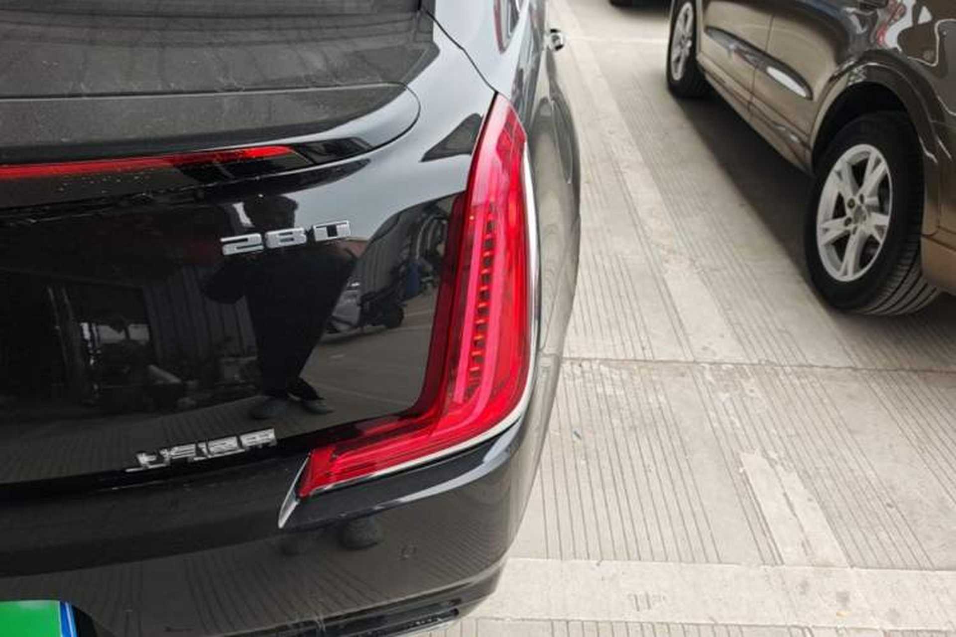 Used Cadillac XTS 2018 28T Tech Edition Exterior 3