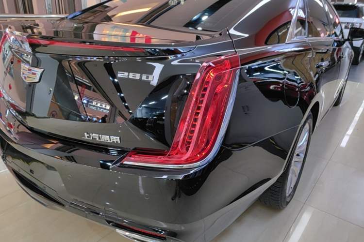 Used Cadillac XTS 2018 28T Tech Edition Exterior 3