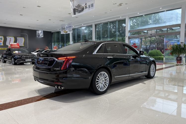 Used Cadillac XTS 2018 28T Tech Edition Exterior 4