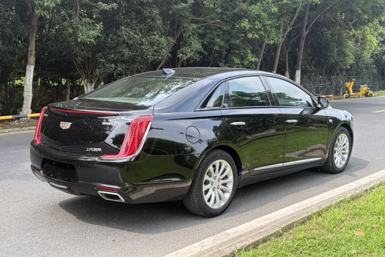 Used Cadillac XTS 2018 28T Tech Edition Exterior 4