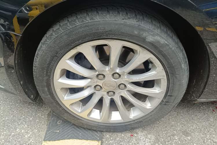 Used Cadillac XTS 2018 28T Tech Edition Exterior 4