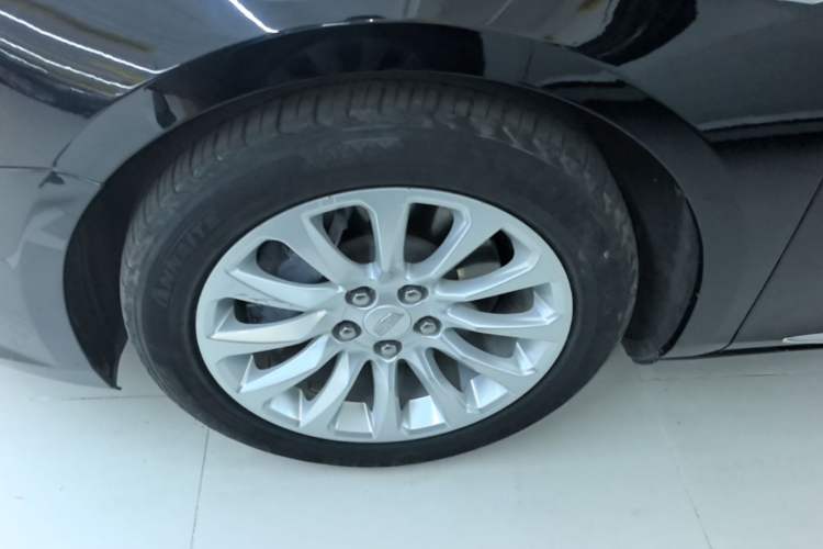 Used Cadillac XTS 2018 28T Tech Edition Exterior 4