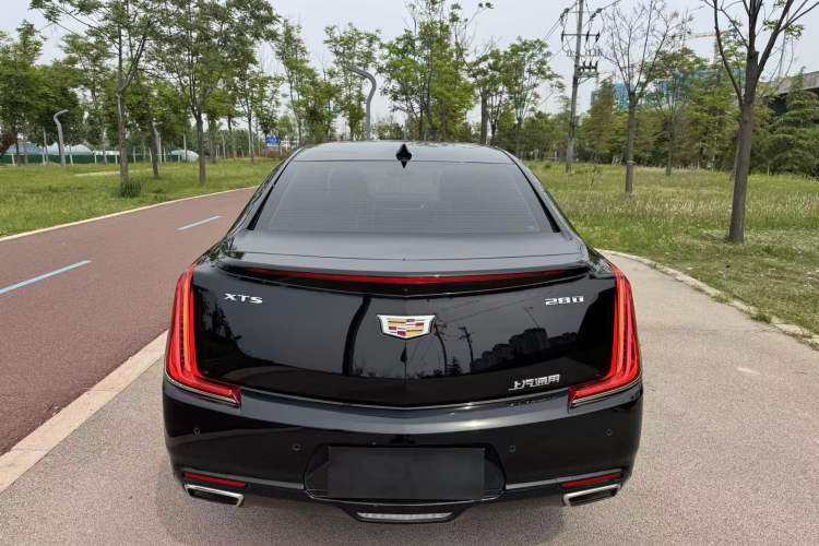 Used Cadillac XTS 2018 28T Tech Edition Exterior 4