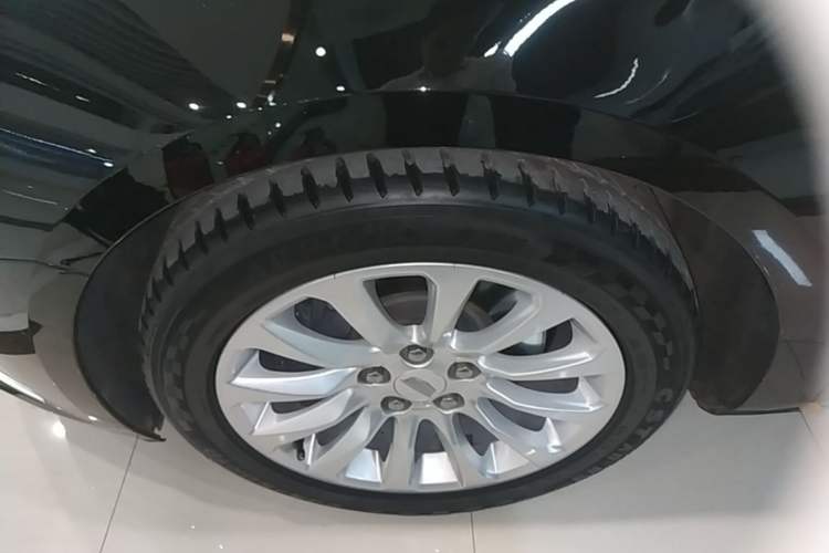 Used Cadillac XTS 2018 28T Elite Edition Exterior 4