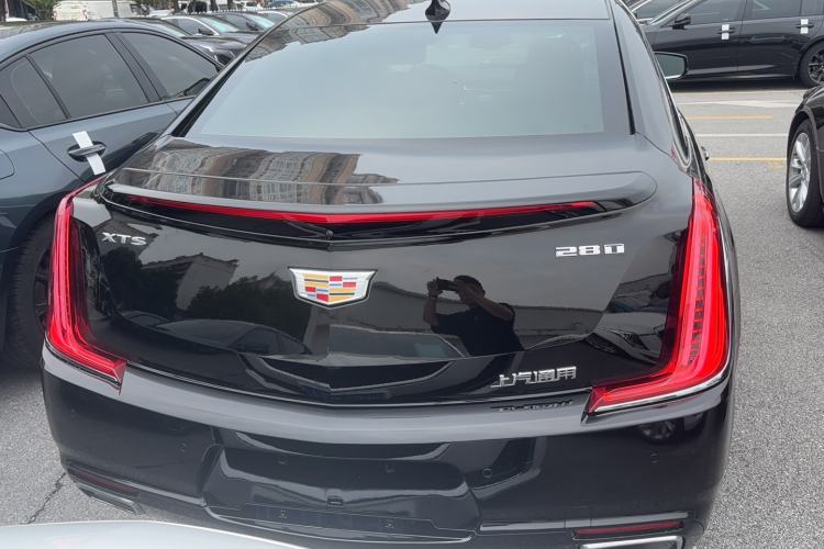 Used Cadillac XTS 2018 28T Elite Edition Exterior 4