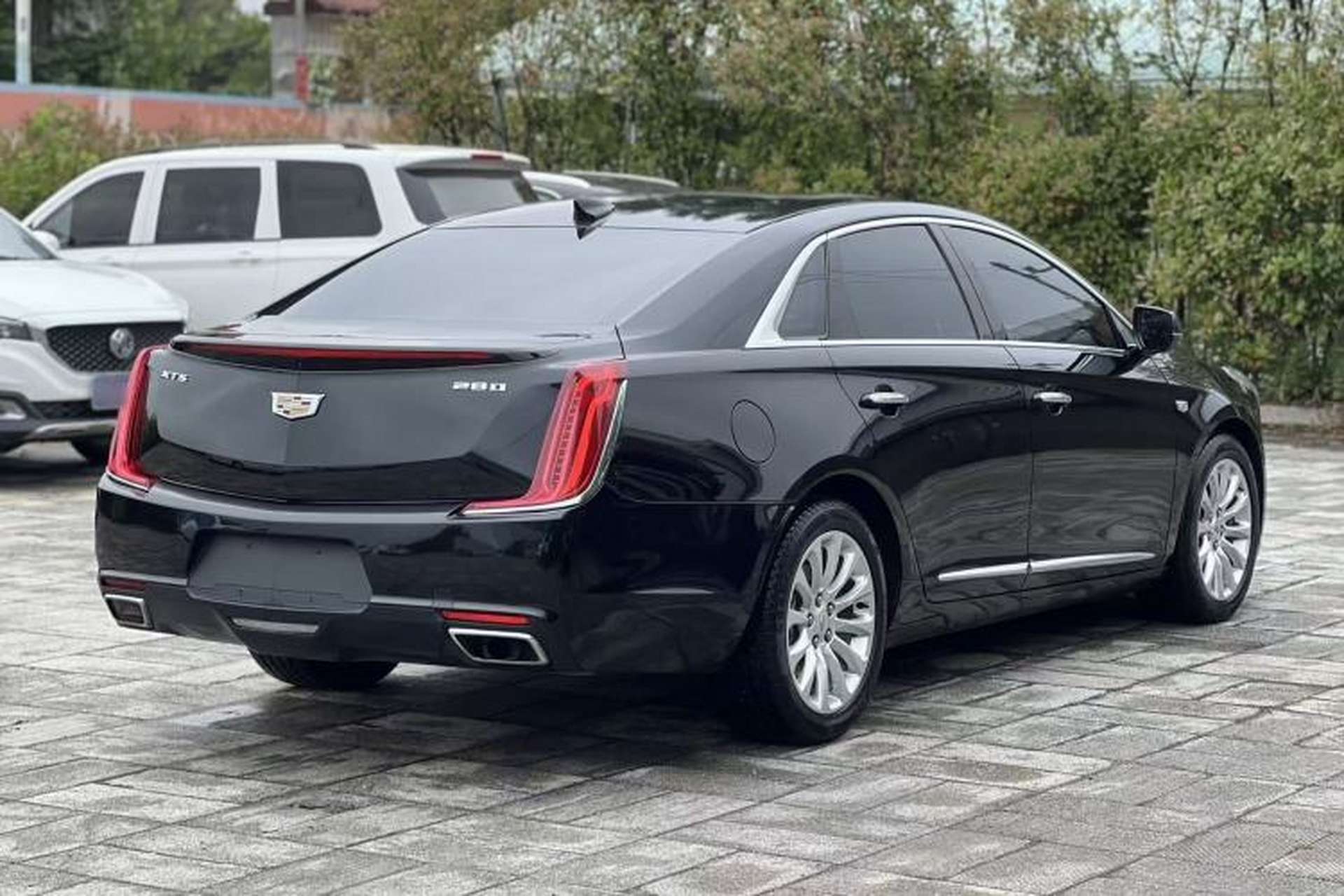 Used Cadillac XTS 2018 28T Elite Edition Exterior 4