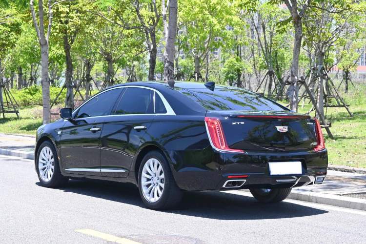 Used Cadillac XTS 2018 28T Tech Edition Exterior 5