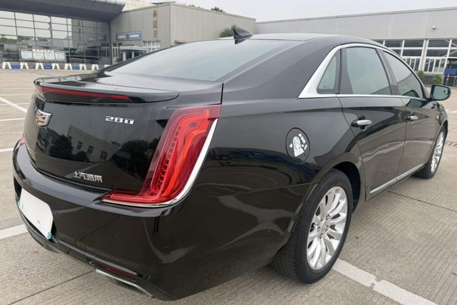 Used Cadillac XTS 2018 28T Tech Edition Exterior 5