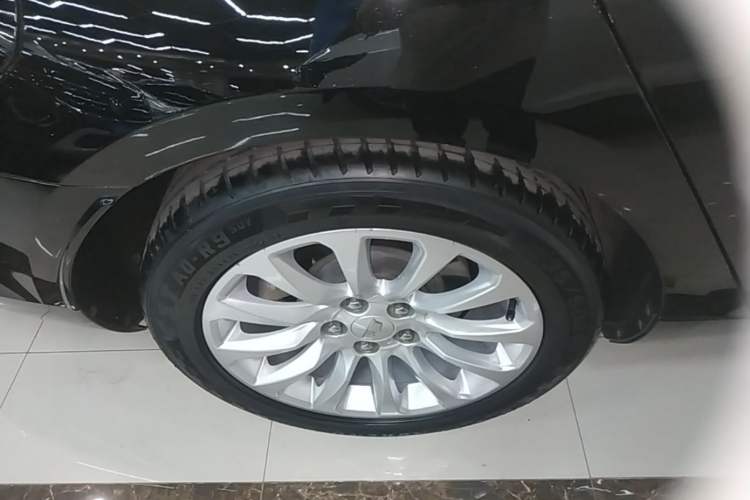 Used Cadillac XTS 2018 28T Elite Edition Exterior 5