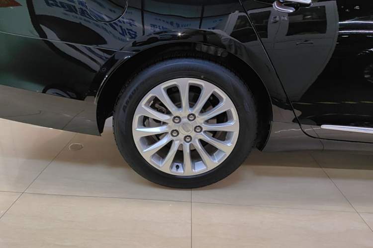 Used Cadillac XTS 2018 28T Tech Edition Exterior 5