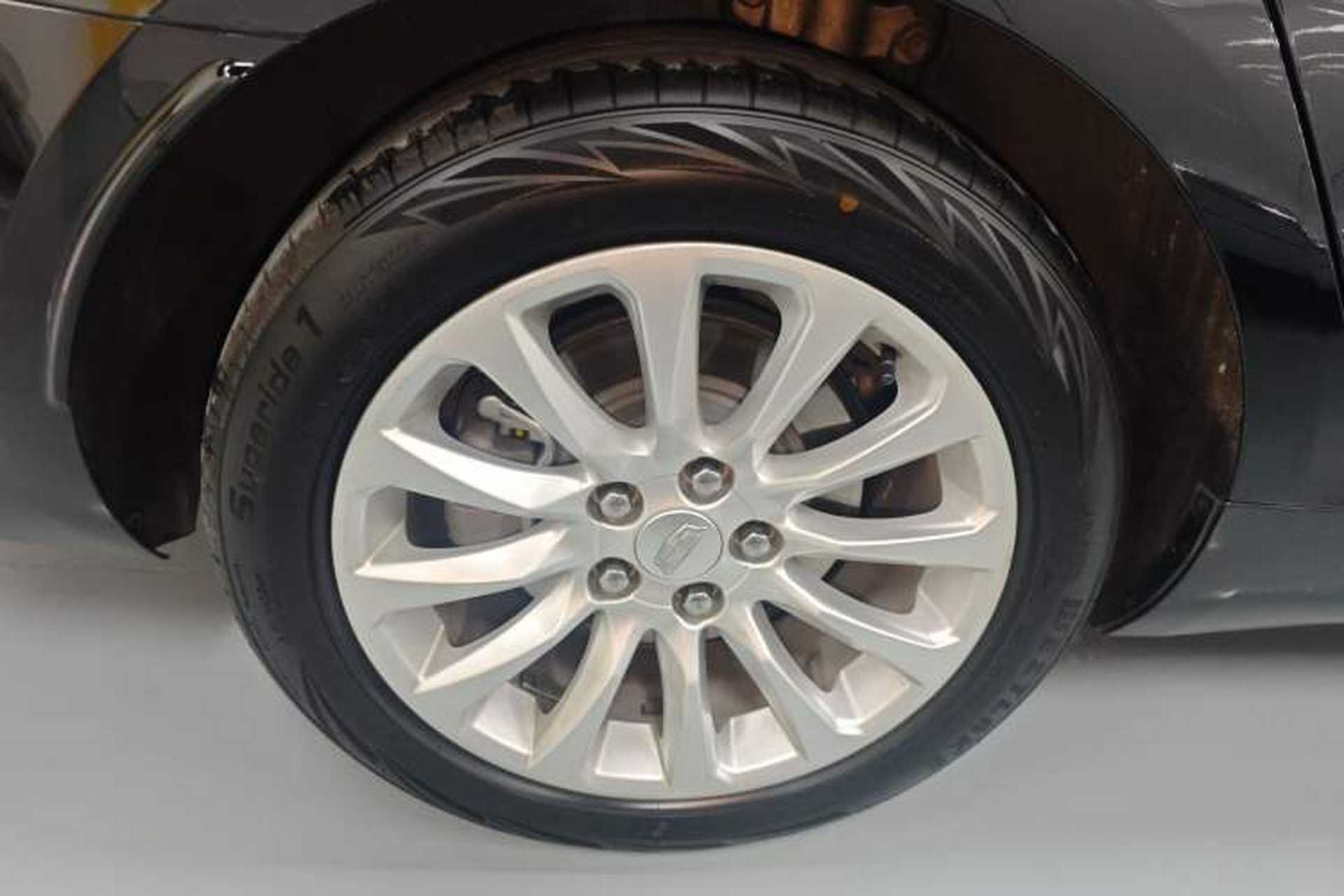 Used Cadillac XTS 2018 28T Tech Edition Exterior 5