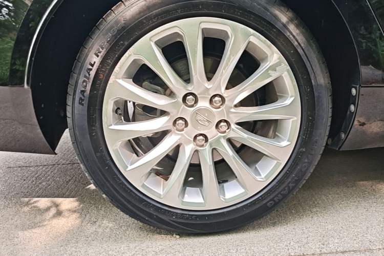 Used Cadillac XTS 2018 28T Tech Edition Exterior 5