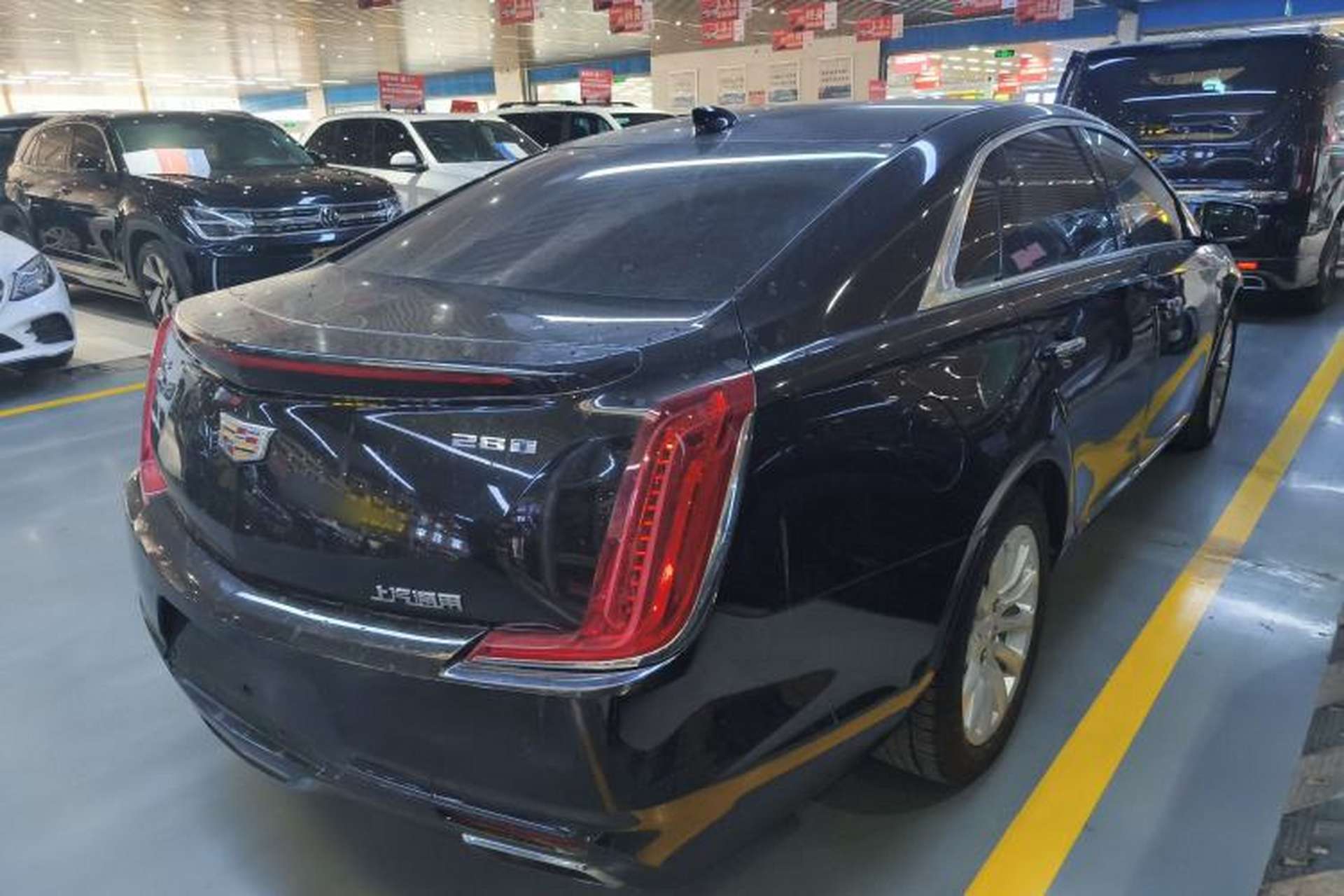 Used Cadillac XTS 2018 28T Tech Edition Exterior 5