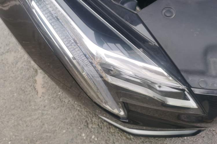 Used Cadillac XTS 2018 28T Tech Edition Exterior 6