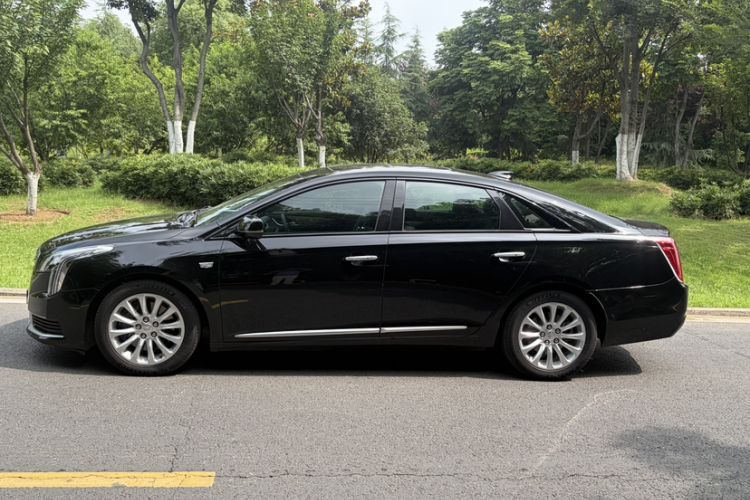 Used Cadillac XTS 2018 28T Tech Edition Exterior 6