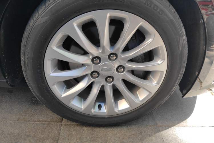 Used Cadillac XTS 2018 28T Tech Edition Exterior 7