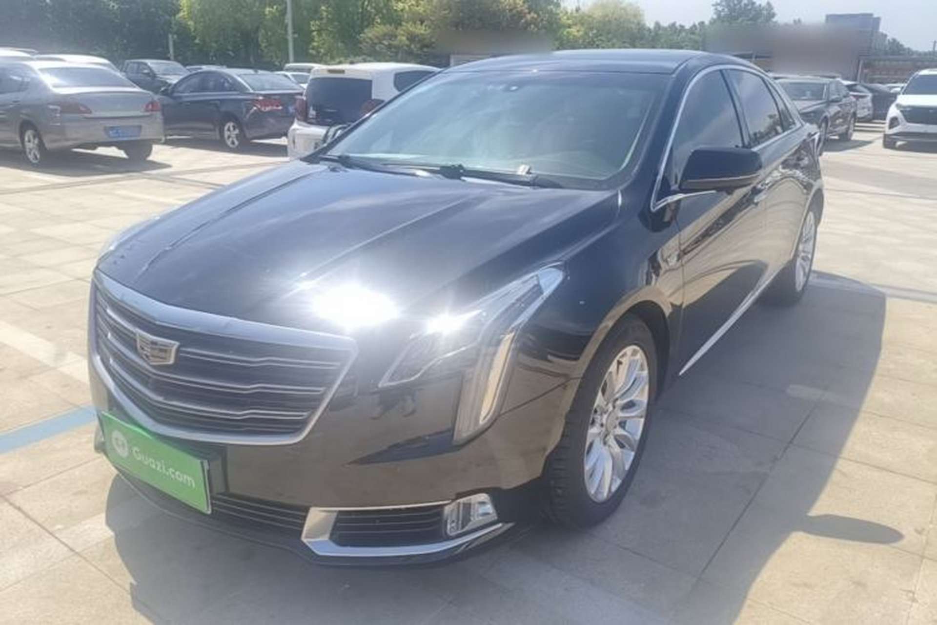 Used Cadillac XTS 2018 28T Elite Edition Front Left 45 Deg
