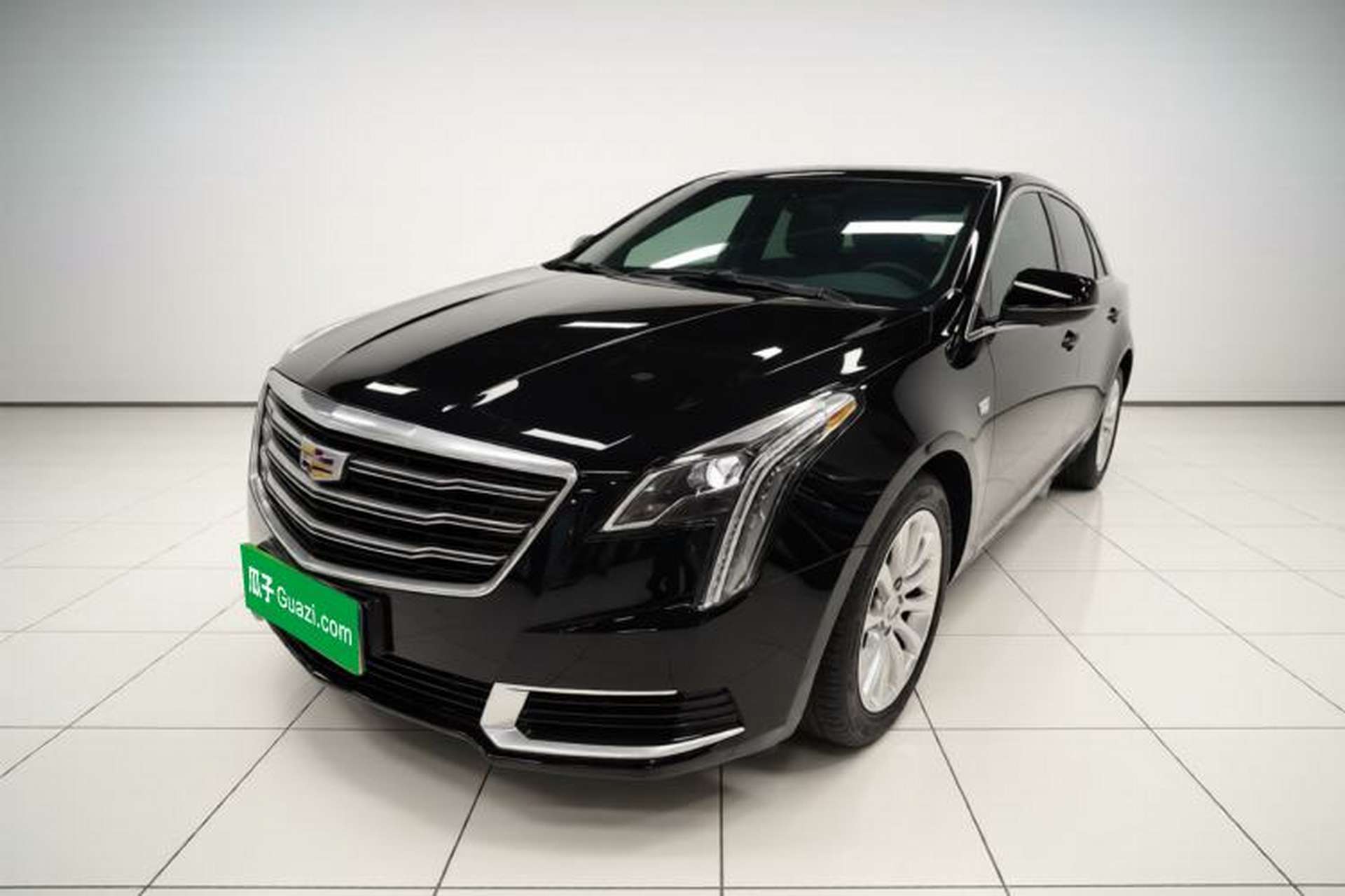 Used Cadillac XTS 2018 28T Tech Edition Front Left 45 Deg