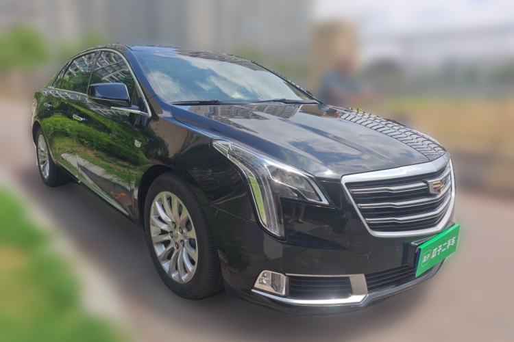 Used Cadillac XTS 2018 28T Elite Edition Front Right 45 Deg