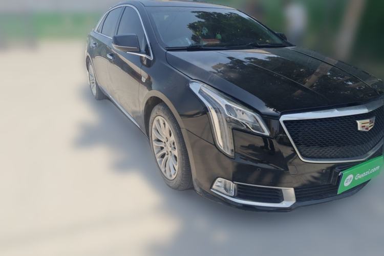 Used Cadillac XTS 2018 28T Elite Edition Front Right 45 Deg