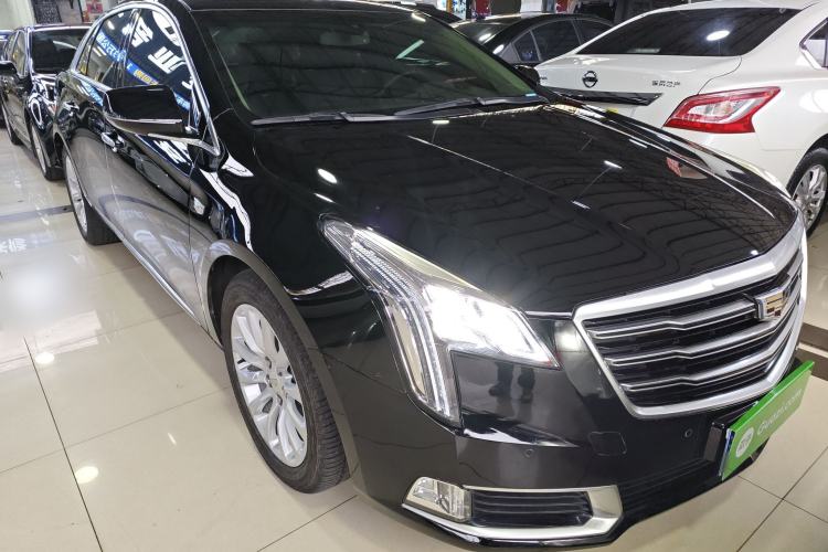Used Cadillac XTS 2018 28T Elite Edition Front Right 45 Deg