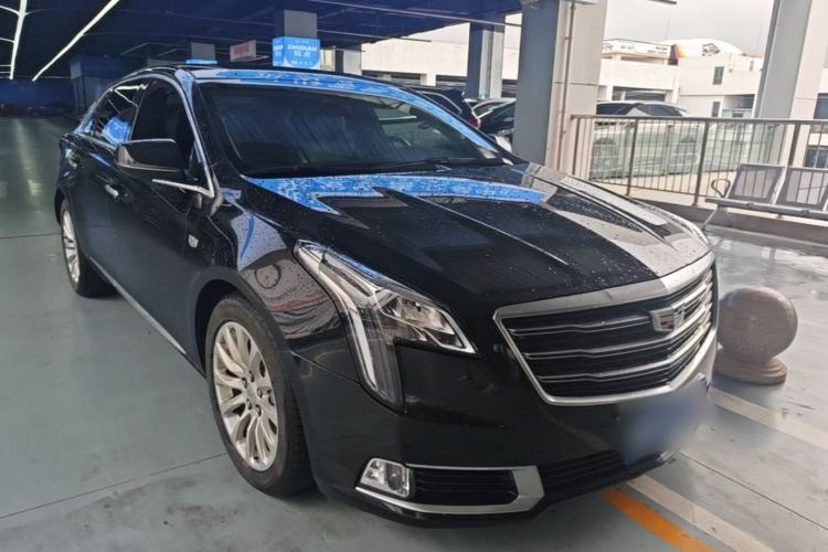 Used Cadillac XTS 2018 28T Elite Edition Front Right 45 Deg