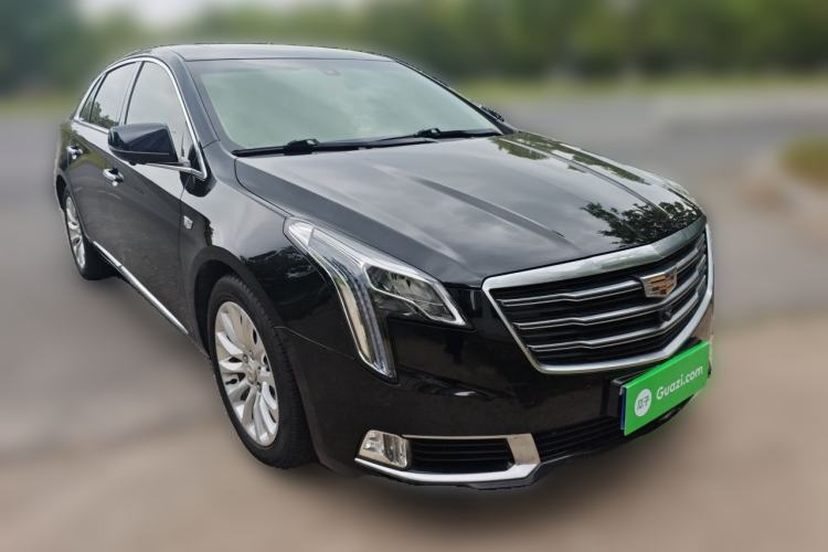 Used Cadillac XTS 2018 28T Elite Edition Front Right 45 Deg