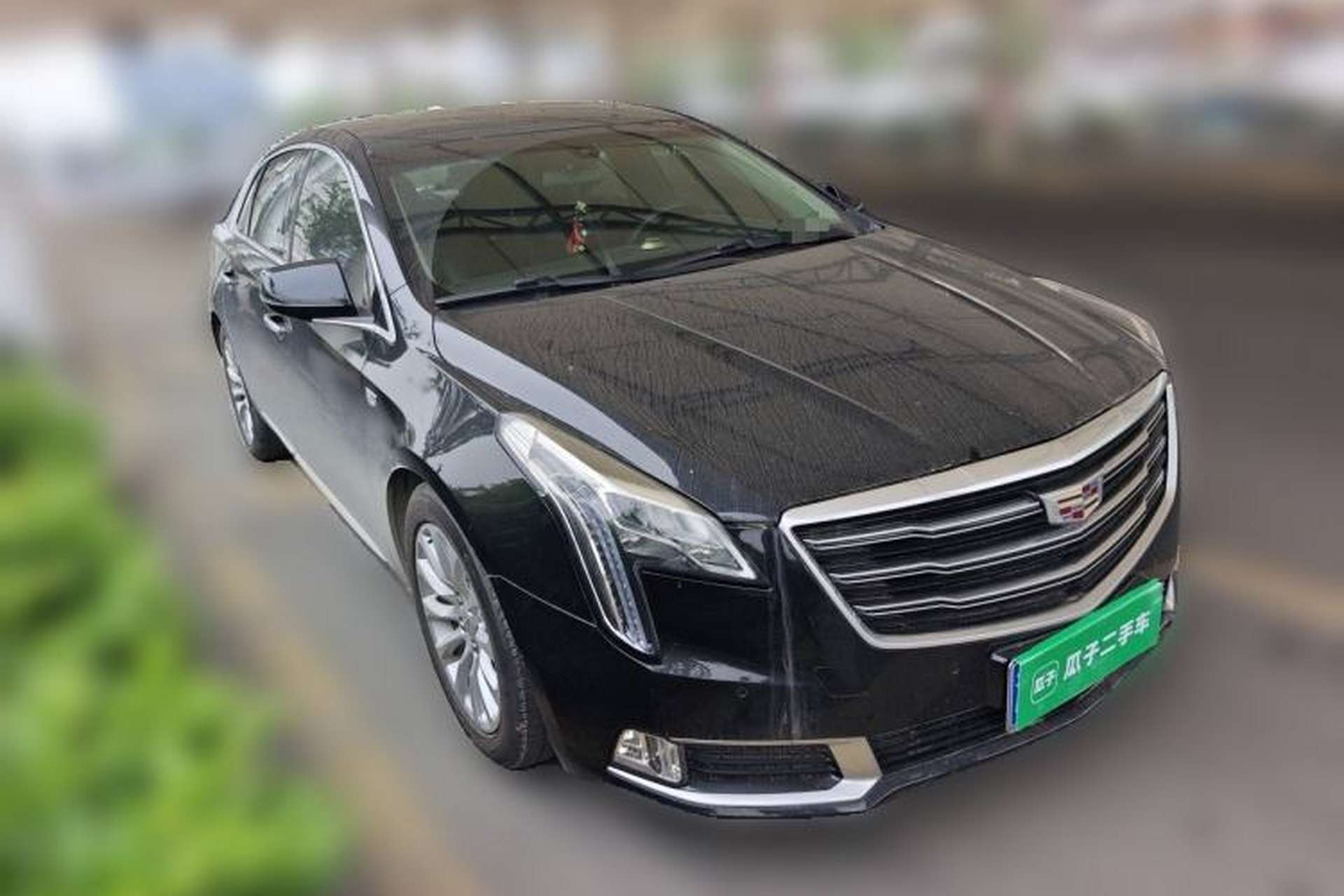 Used Cadillac XTS 2018 28T Elite Edition Front Right 45 Deg