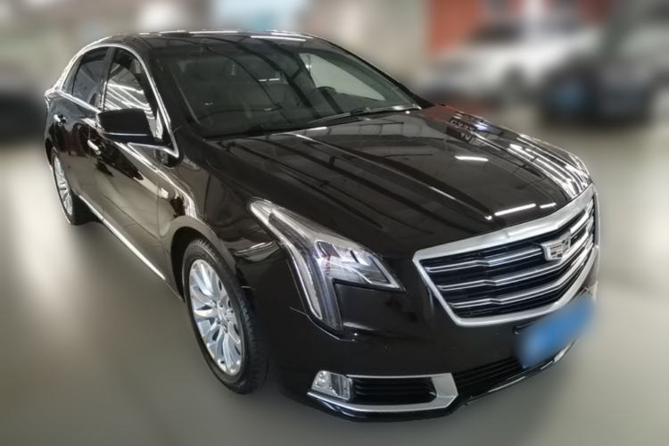 Used Cadillac XTS 2018 28T Elite Edition Front Right 45 Deg