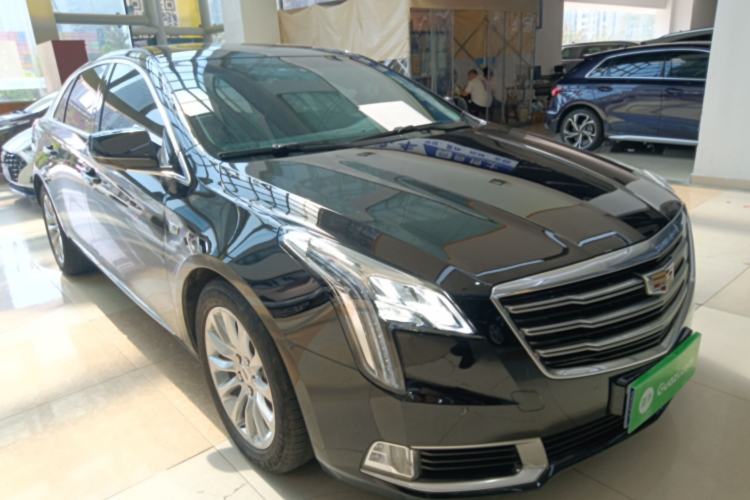 Used Cadillac XTS 2018 28T Elite Edition Front Right 45 Deg