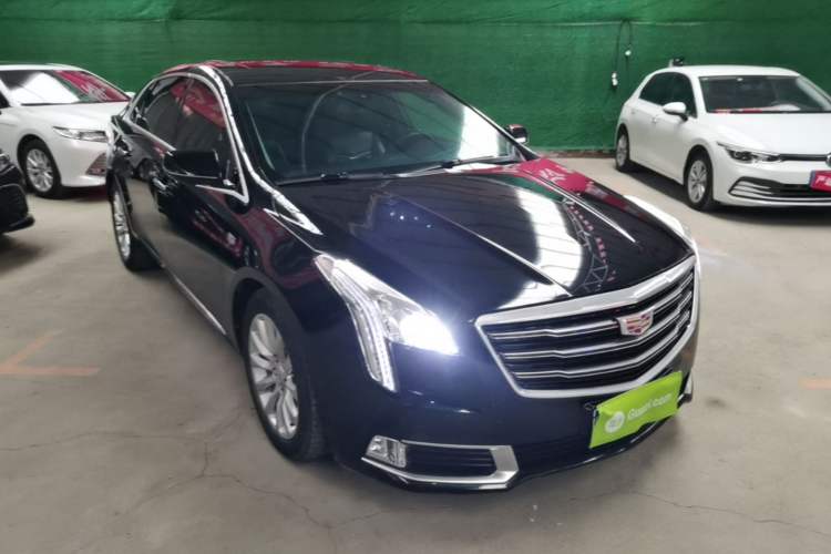 Used Cadillac XTS 2018 28T Elite Edition Front Right 45 Deg