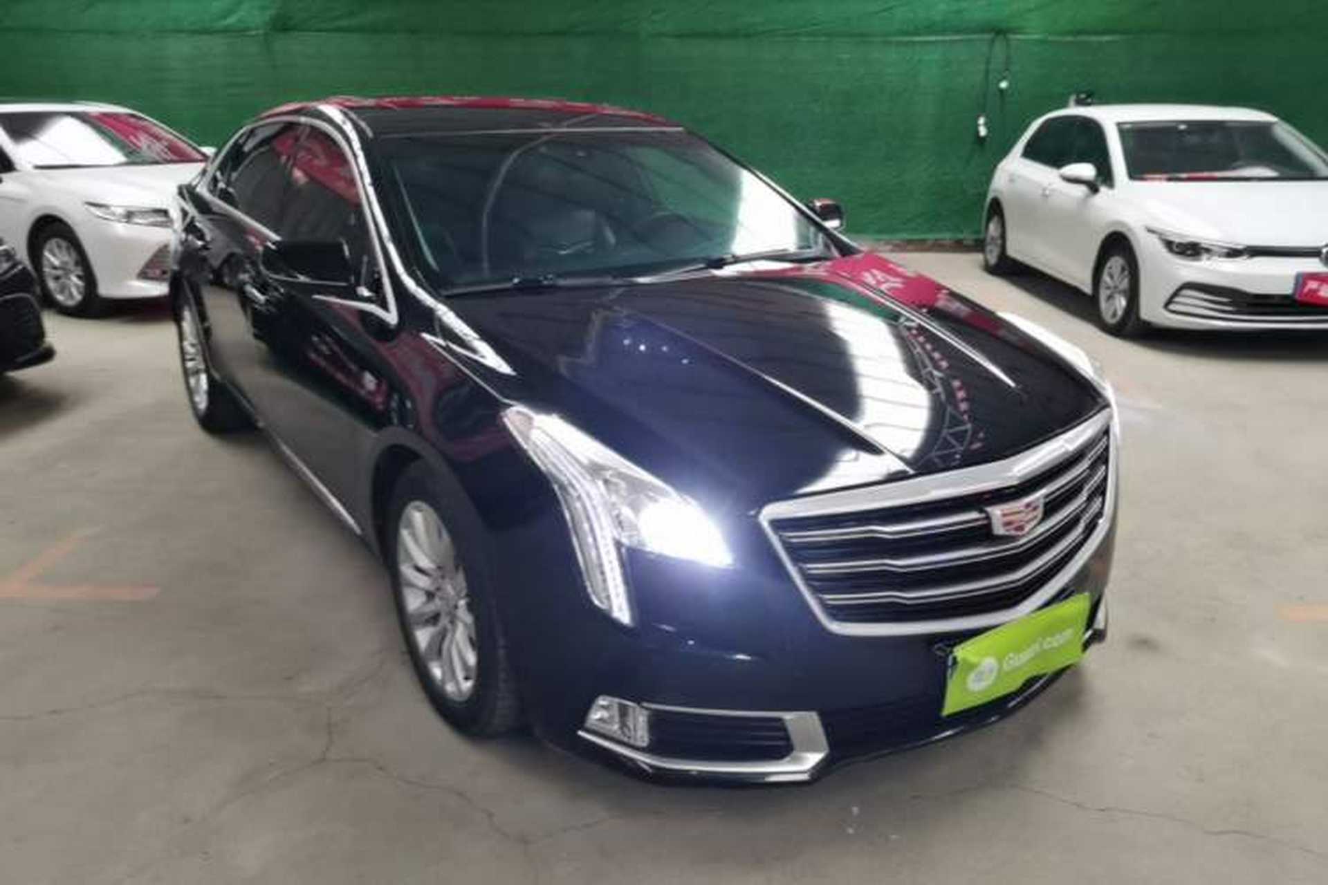 Used Cadillac XTS 2018 28T Elite Edition Front Right 45 Deg