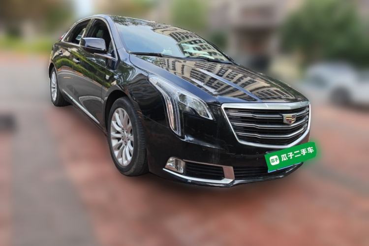 Used Cadillac XTS 2018 28T Elite Edition Front Right 45 Deg