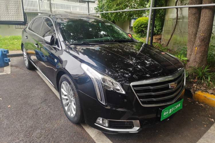 Used Cadillac XTS 2018 28T Elite Edition Front Right 45 Deg