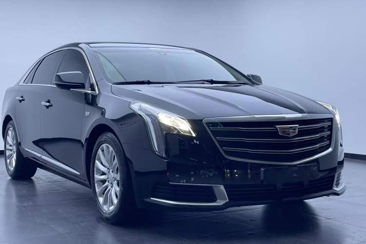 Used Cadillac XTS 2018 28T Tech Edition Front Right 45 Deg