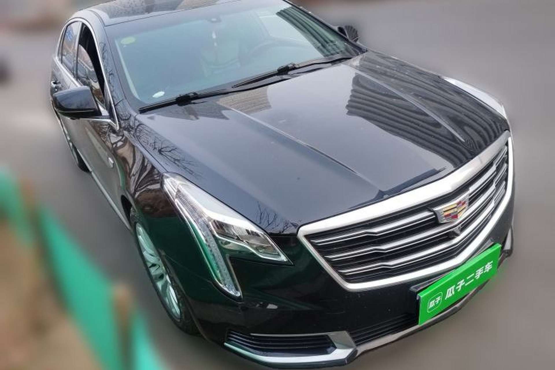 Used Cadillac XTS 2018 28T Tech Edition Front Right 45 Deg