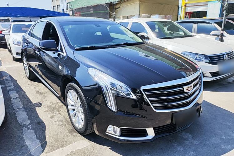 Used Cadillac XTS 2018 28T Elite Edition Front Right 45 Deg