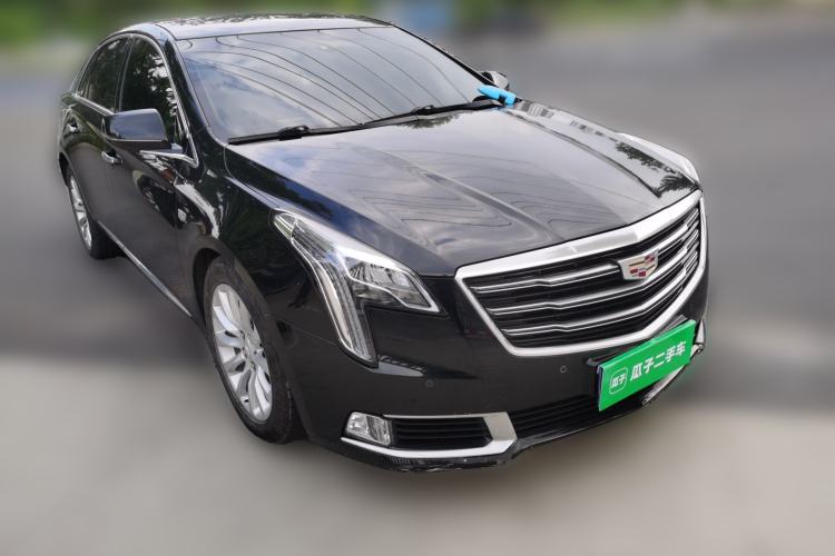 Used Cadillac XTS 2018 28T Elite Edition Front Right 45 Deg