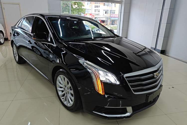 Used Cadillac XTS 2018 28T Tech Edition Front Right 45 Deg