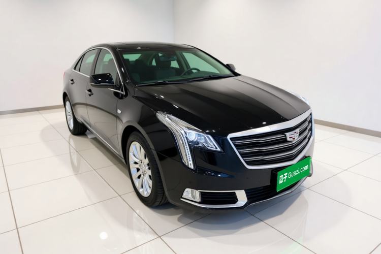Used Cadillac XTS 2018 28T Elite Edition Front Right 45 Deg