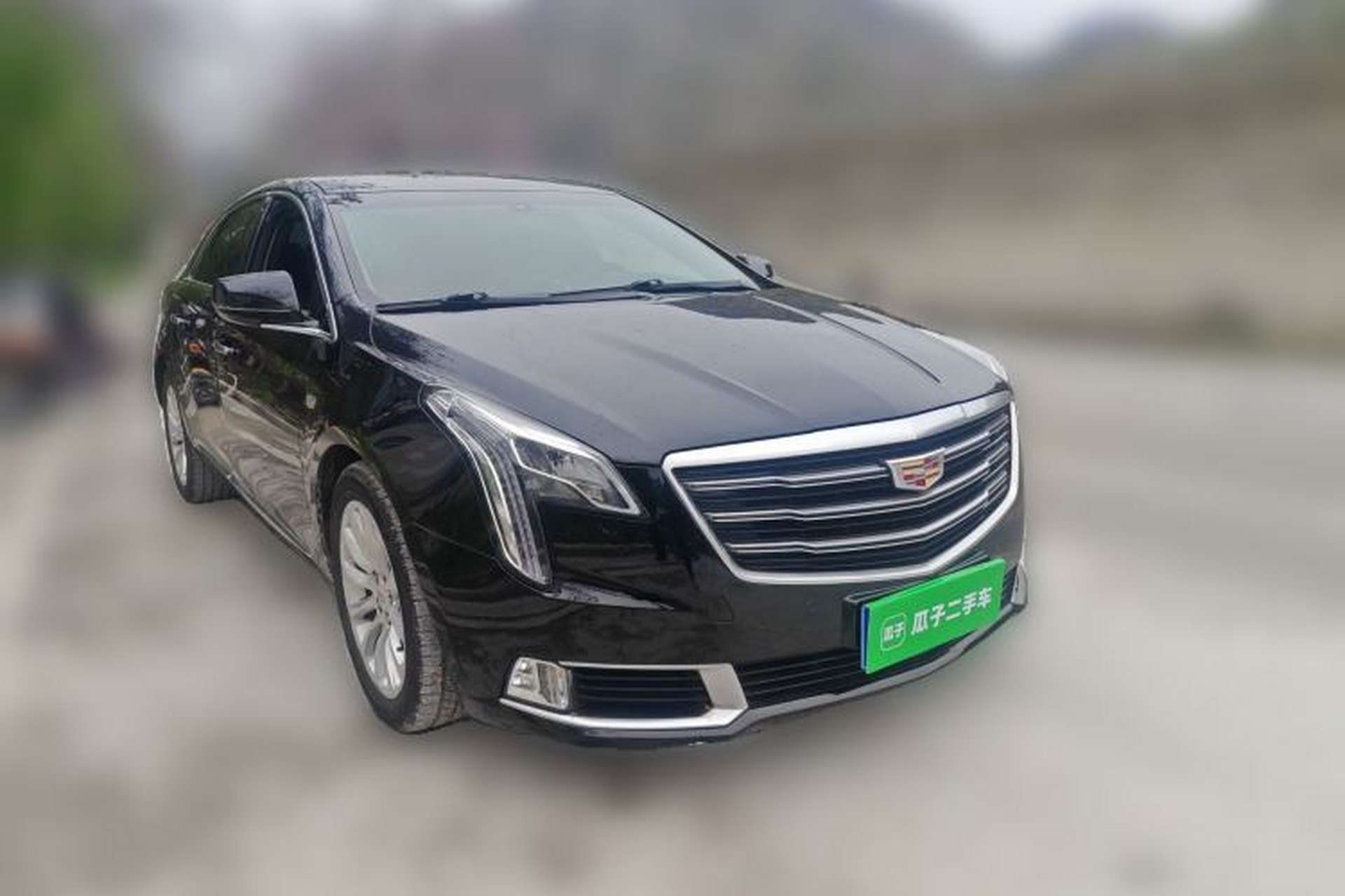 Used Cadillac XTS 2018 28T Elite Edition Front Right 45 Deg