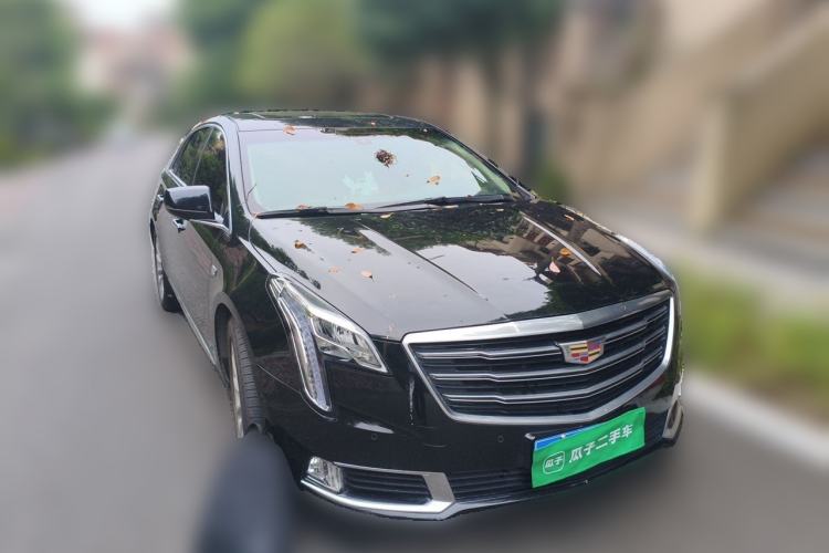 Used Cadillac XTS 2018 28T Elite Edition Front Right 45 Deg