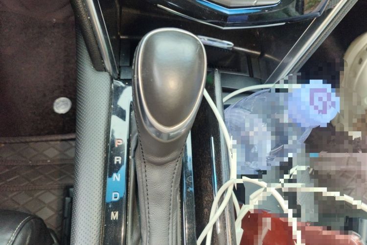 Used Cadillac XTS 2018 28T Tech Edition Gear Lever