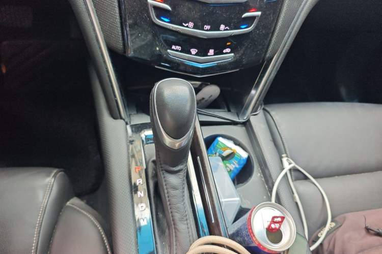 Used Cadillac XTS 2018 28T Elite Edition Gear Lever