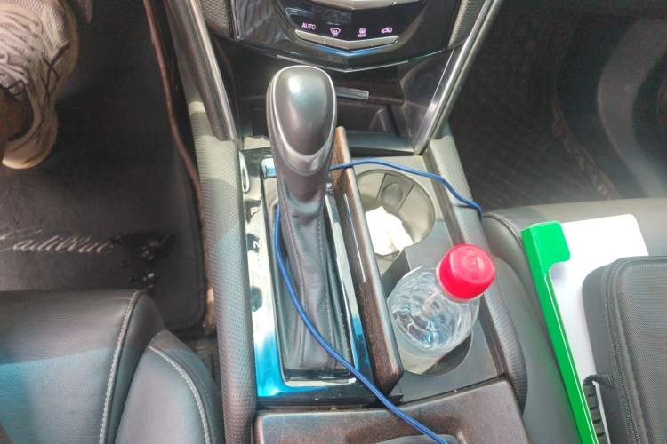 Used Cadillac XTS 2018 28T Elite Edition Gear Lever