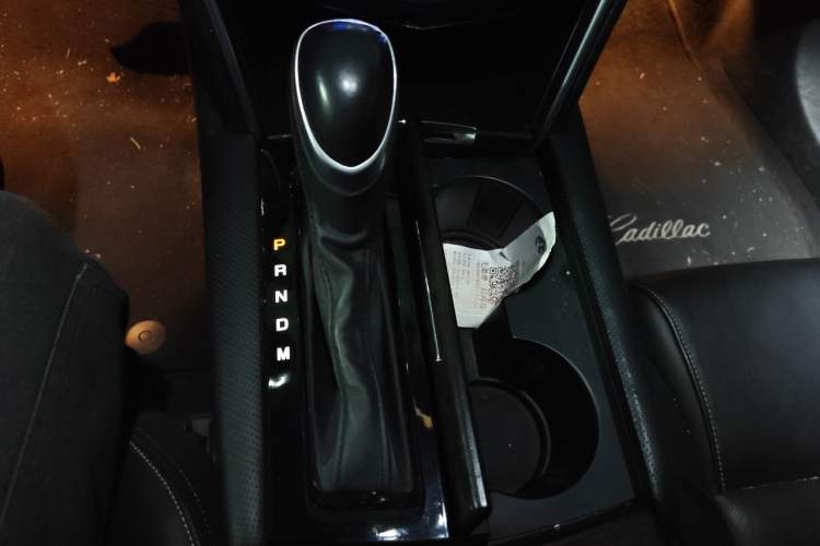Used Cadillac XTS 2018 28T Elite Edition Gear Lever