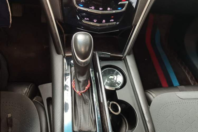 Used Cadillac XTS 2018 28T Elite Edition Gear Lever