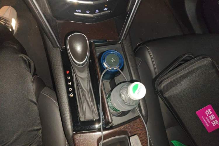 Used Cadillac XTS 2018 28T Elite Edition Gear Lever