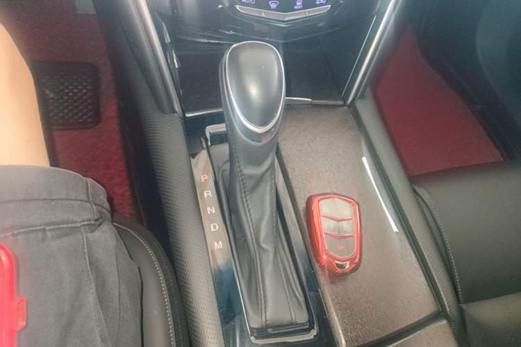 Used Cadillac XTS 2018 28T Elite Edition Gear Lever
