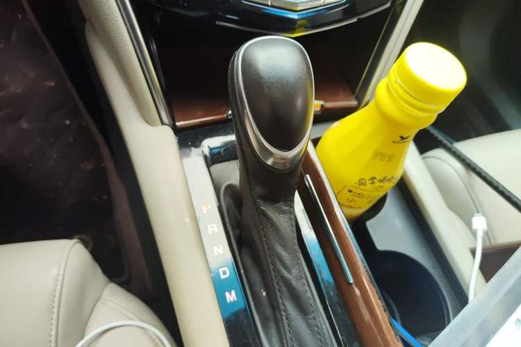 Used Cadillac XTS 2018 28T Tech Edition Gear Lever